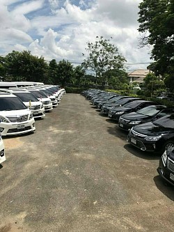 บริการรถรับส่ง สนามบิน สุวรรณภูมิ ดอนเมือง อู่ตะเภา เข้ากรุงเทพฯ ไปต่างจังหวัด เบอร์โทร 0955368720